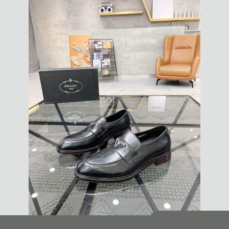 Pra*a leather shoes